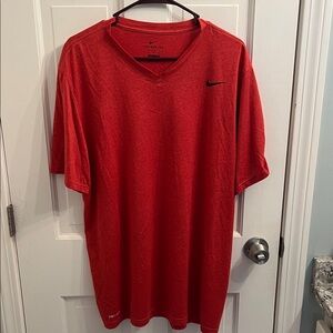 Nike Men's Red Short Sleeve Tee